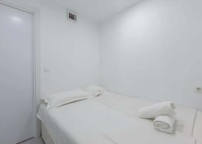 Palmeras By Costarentals - Ref 56 דירה